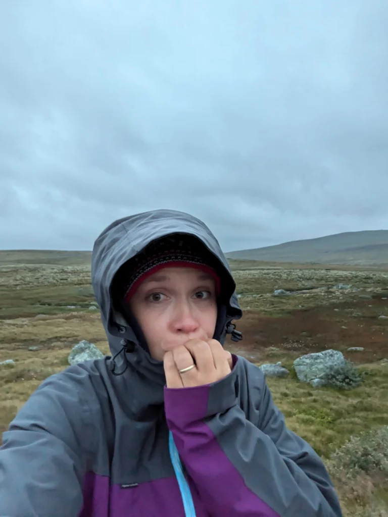 Tag-21 - Ein Abkühlbild für euch: 9°C, Niesel und Wind 🥶