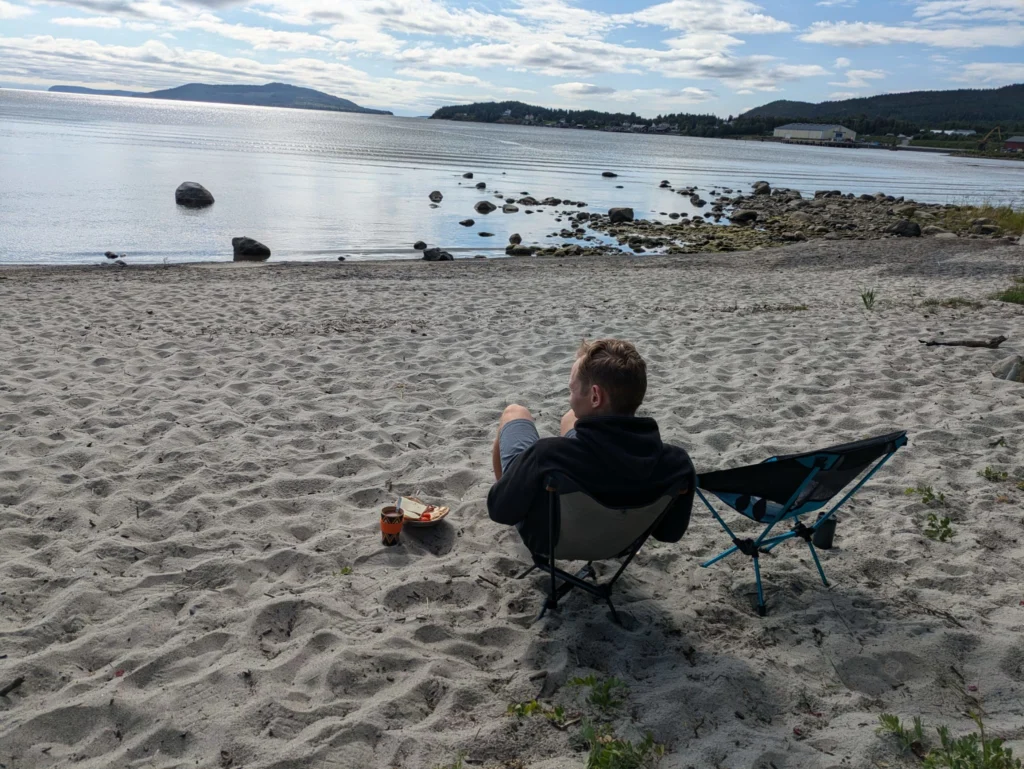 Tag-4 - Frühstück am Strand