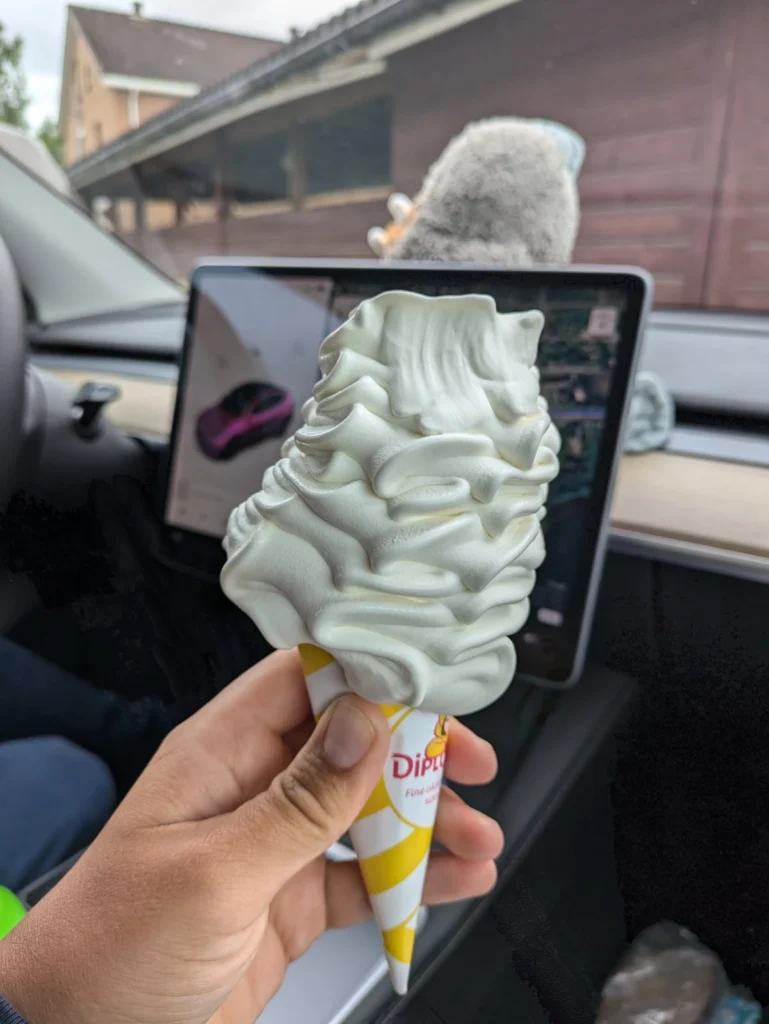 Tag-15 - Die Softeis hier sind auch riesig 😲. Lieber Becher statt Waffel 😬